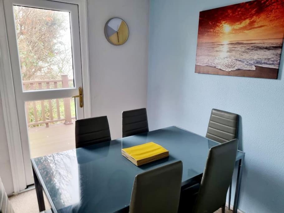 Willa Front Line Chalet With Open Sea Views & Swimming Pool In Kingsdown No14 Zewnętrze zdjęcie